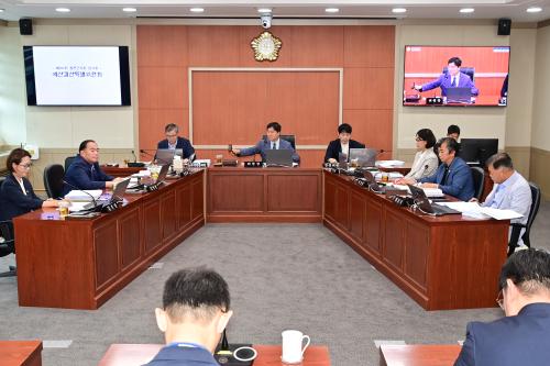 제297회 화천군의회 임시회 제1차 예결특위